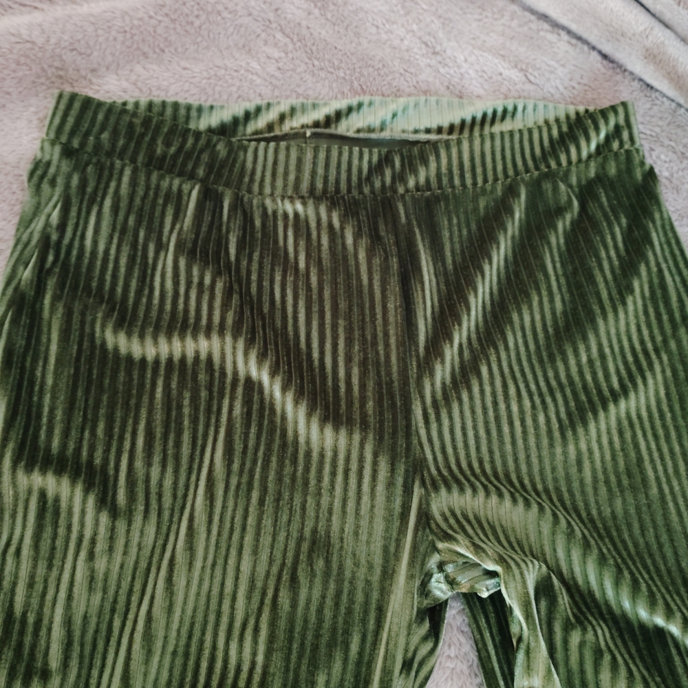 Green Velvet Legging Type Pants - Picture 3 of 3